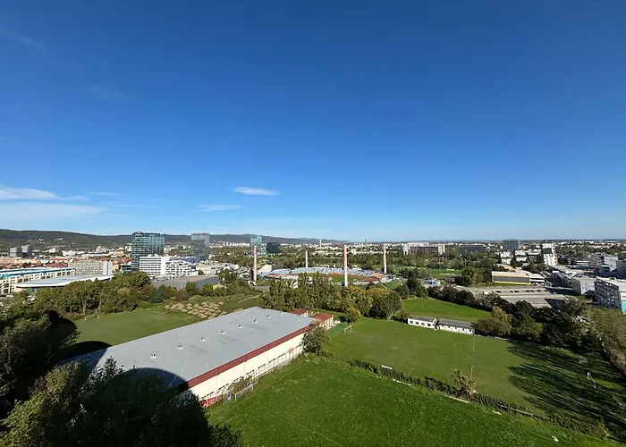 Three Towers With Beautiful View And Parking!